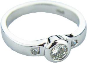 platinum-ring